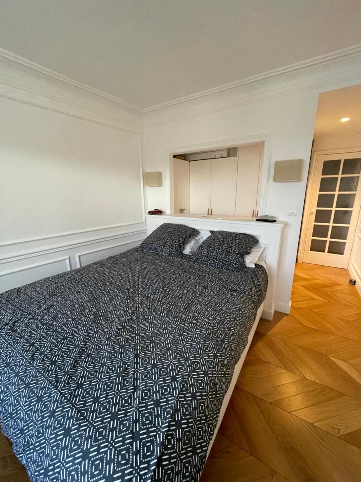 Apparemment Niche Dans Les Arbres Apartment Narbonne Bagian luar foto